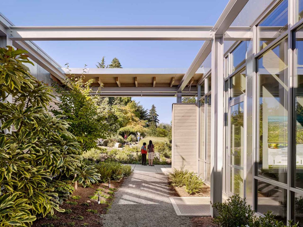 BELLEVUE VISITOR CENTER intelligence overview