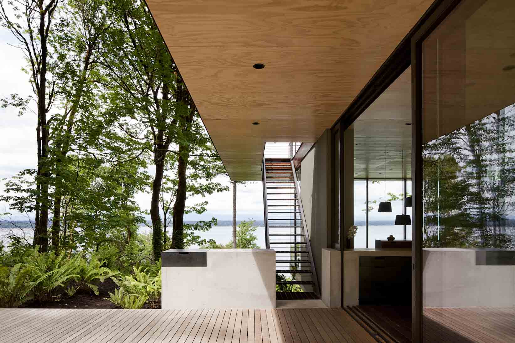 Case Inlet Residence 27